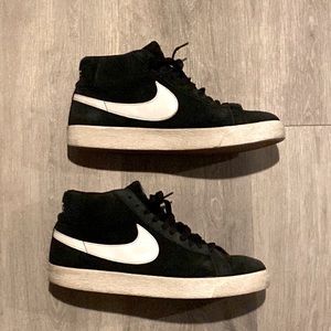 Mens 9 Nike Blazer SB Black/White